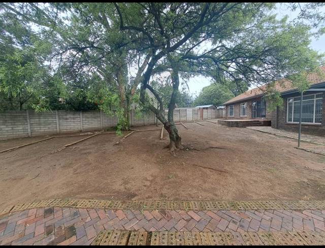 3 BEDROOM PROPERTY TO RENT IN ROOIHUISKRAAL